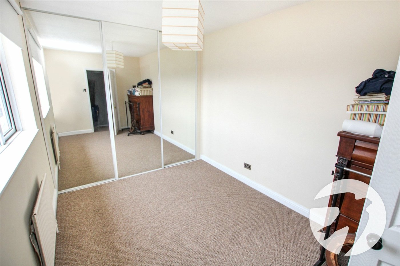 3 bedroom house for sale in London | Robinson Jackson