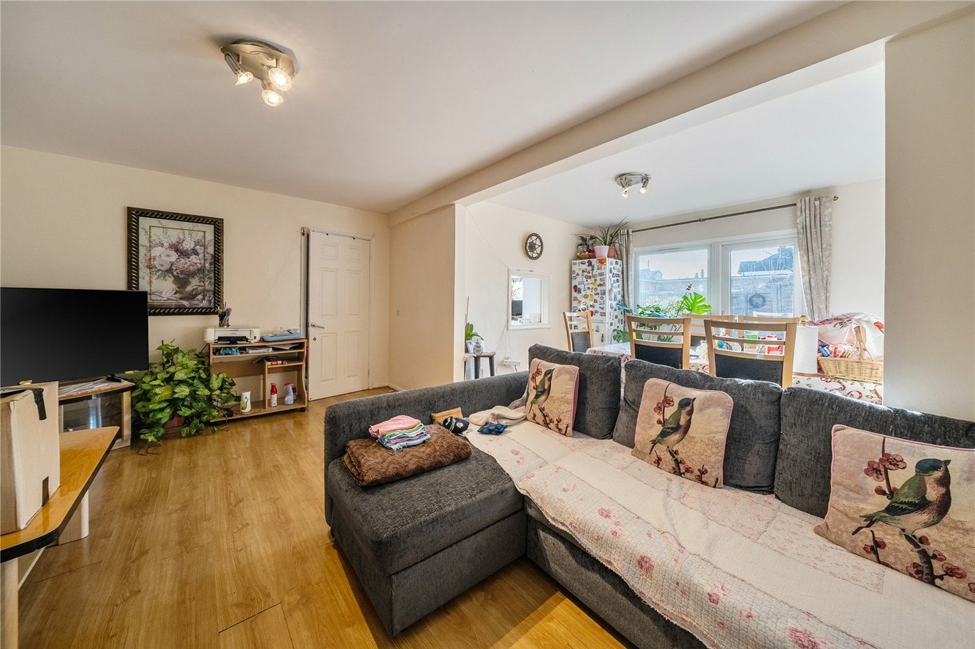 3 bedroom bungalow for sale in Streatham | Robinson Jackson