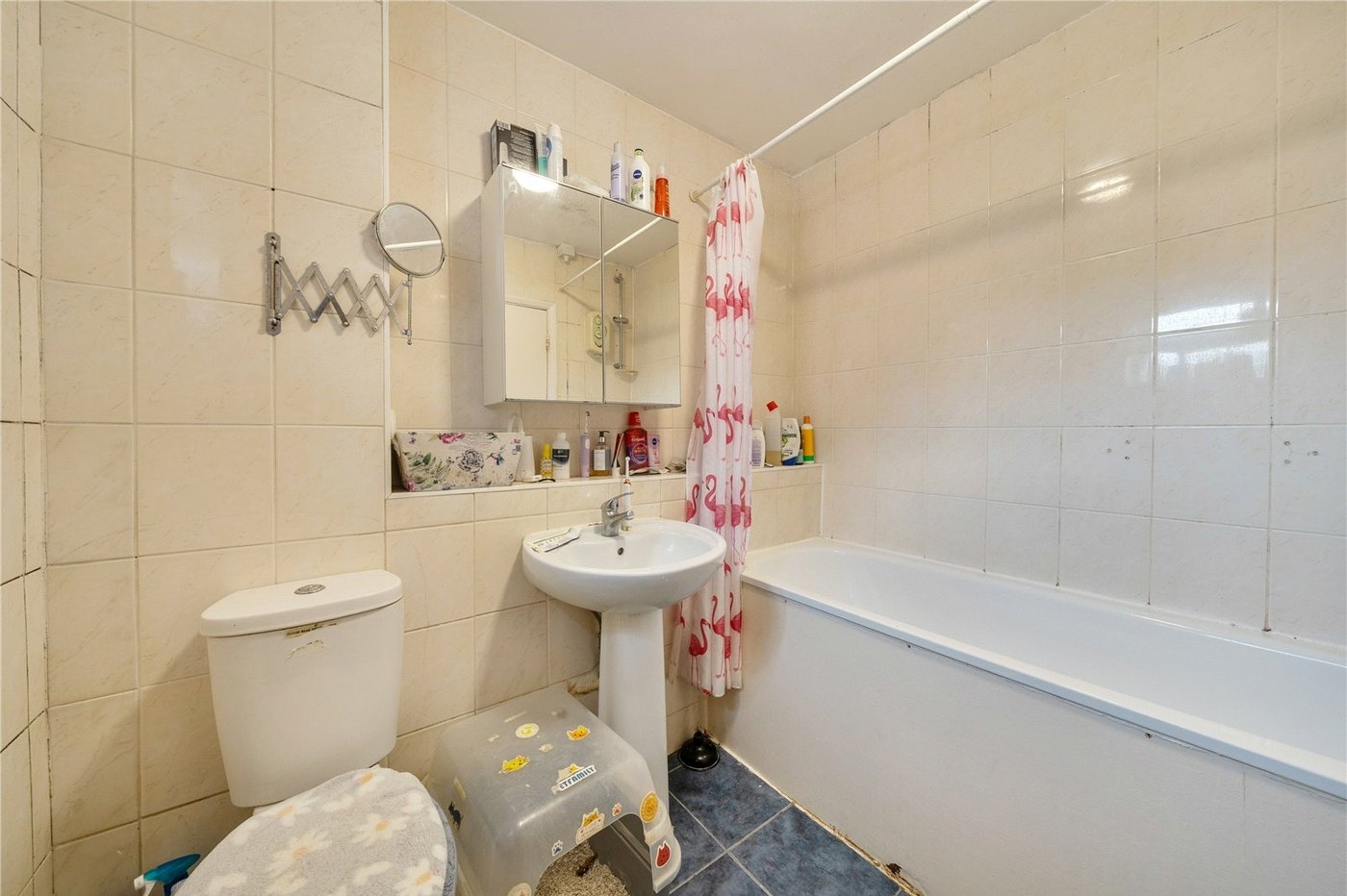 3 bedroom bungalow for sale in Streatham | Robinson Jackson