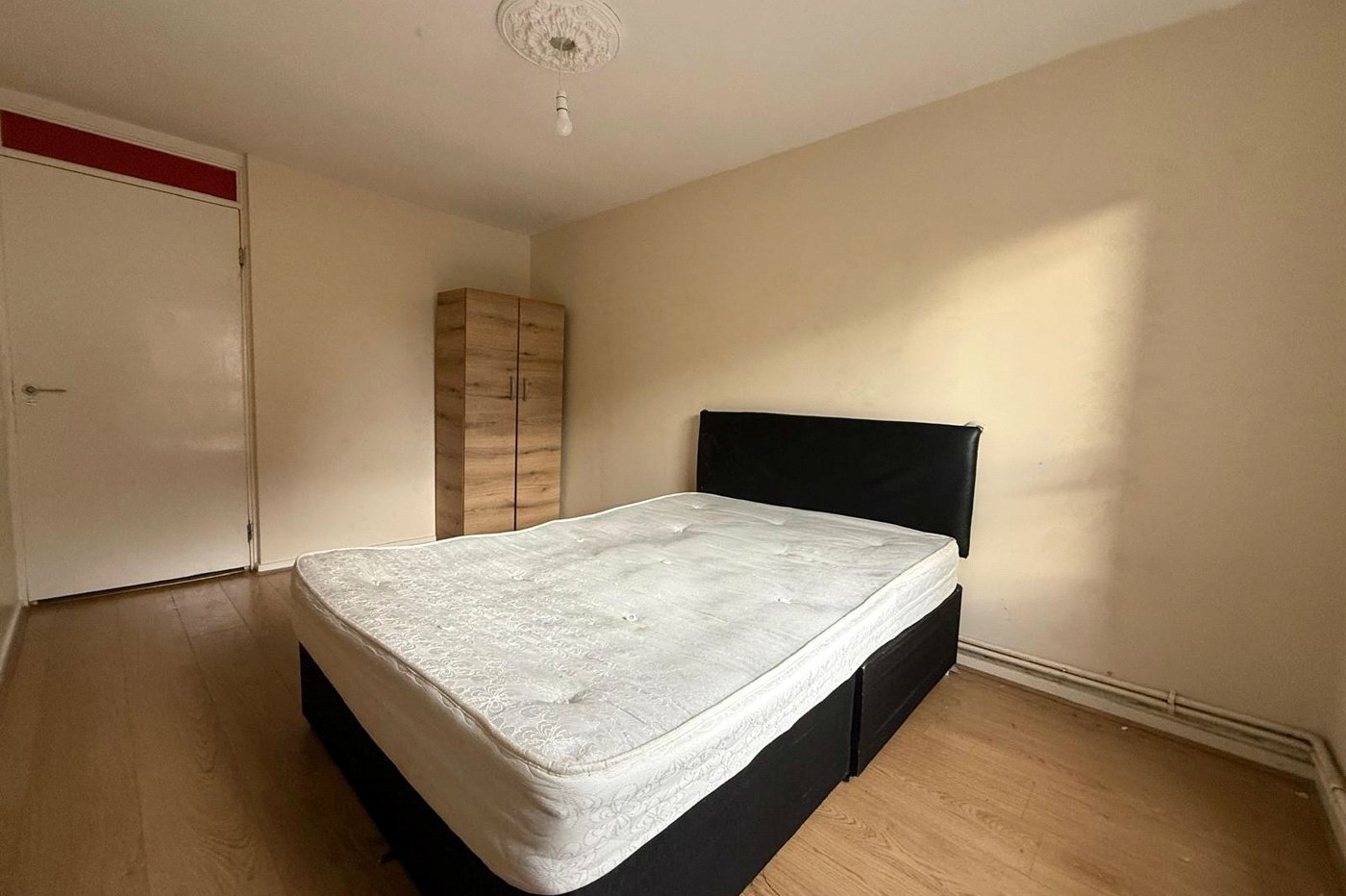 1 bedroom property for sale in London | Robinson Jackson