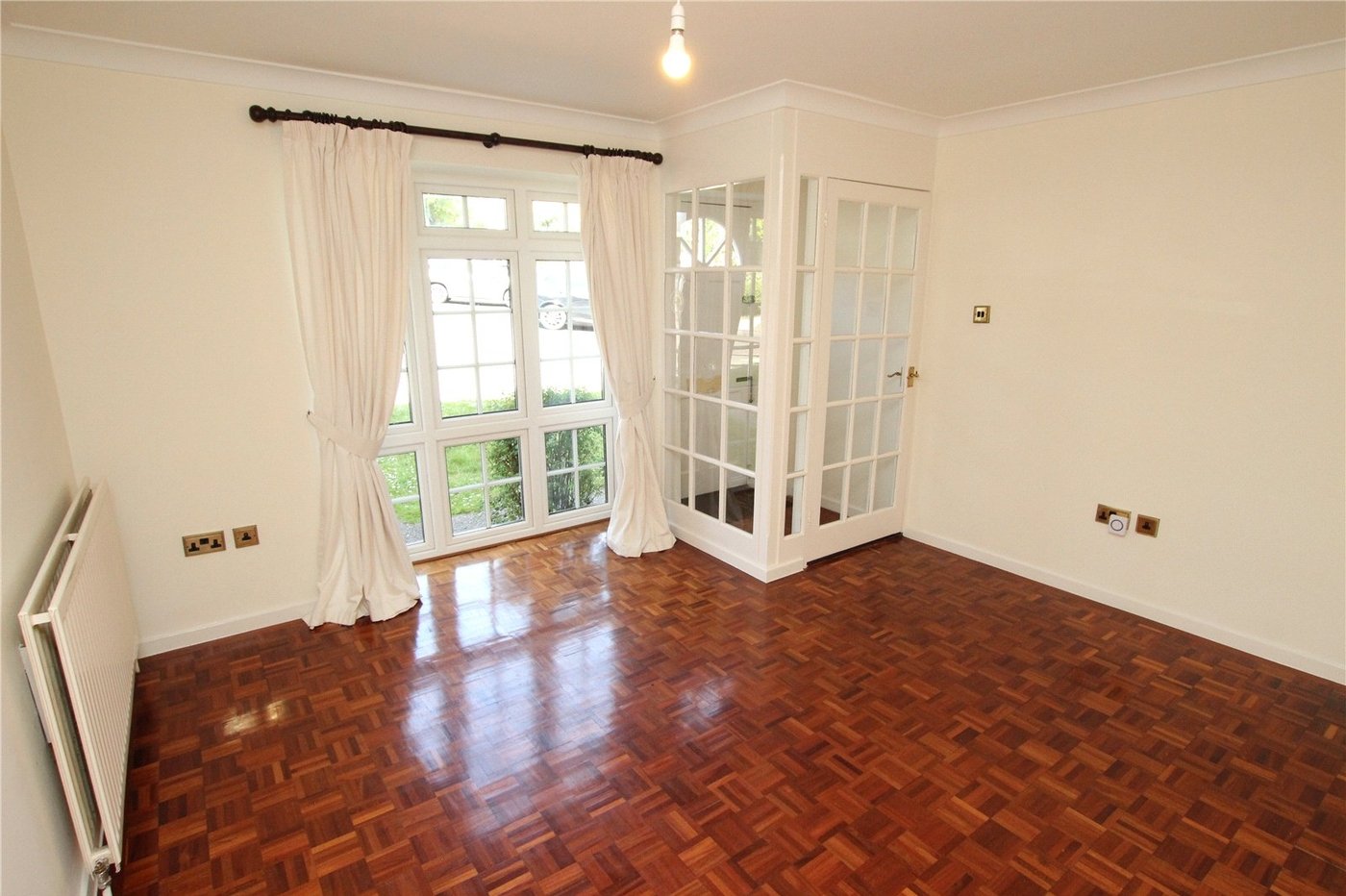 3 bedroom house for sale in Shooters Hill | Robinson Jackson