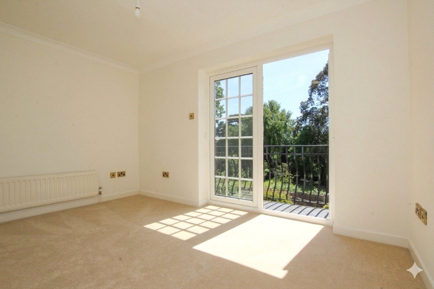 3 bedroom house for sale in Shooters Hill | Robinson Jackson