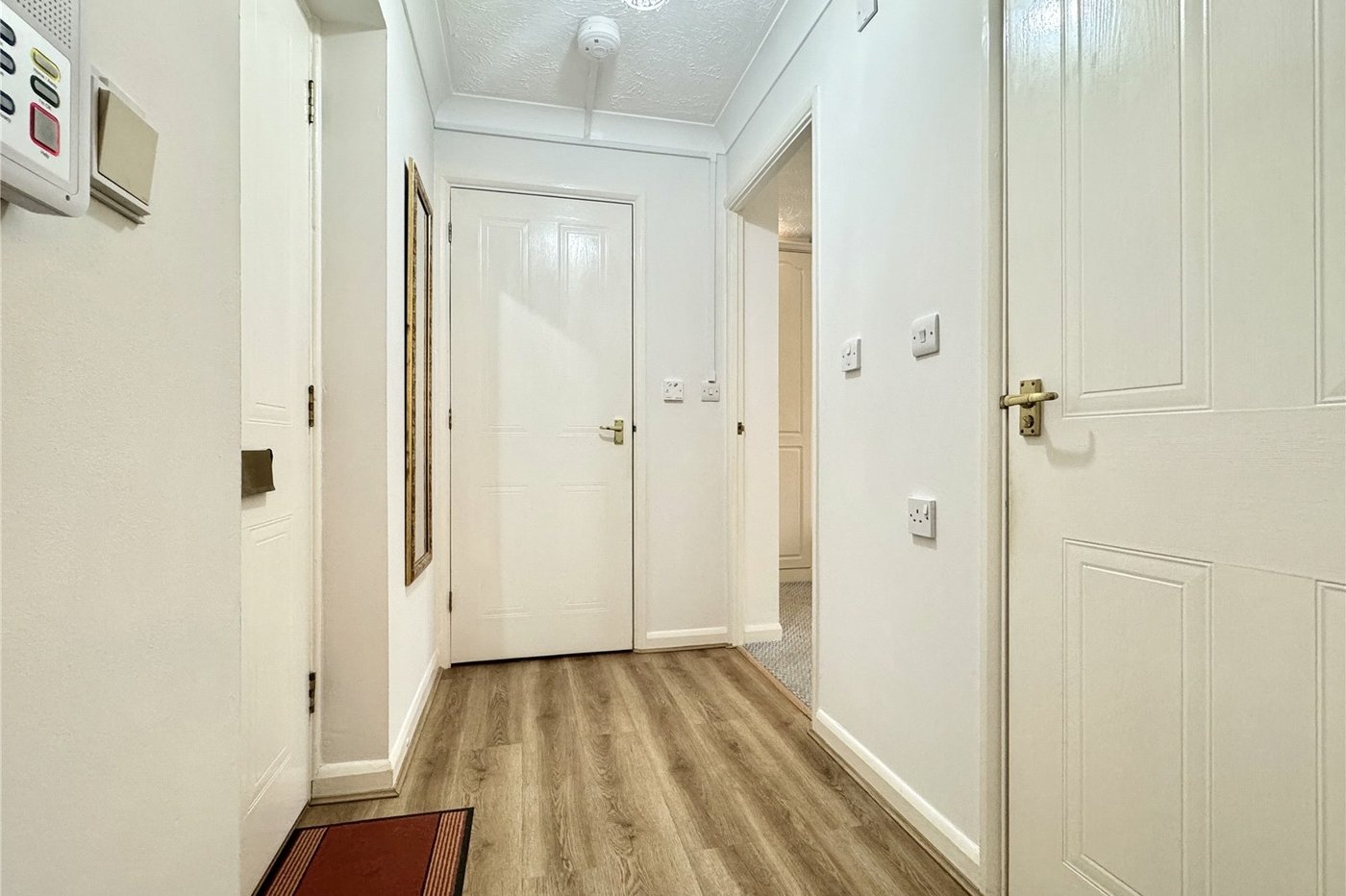 1 bedroom property for sale in Oakleigh Close | Robinson Jackson