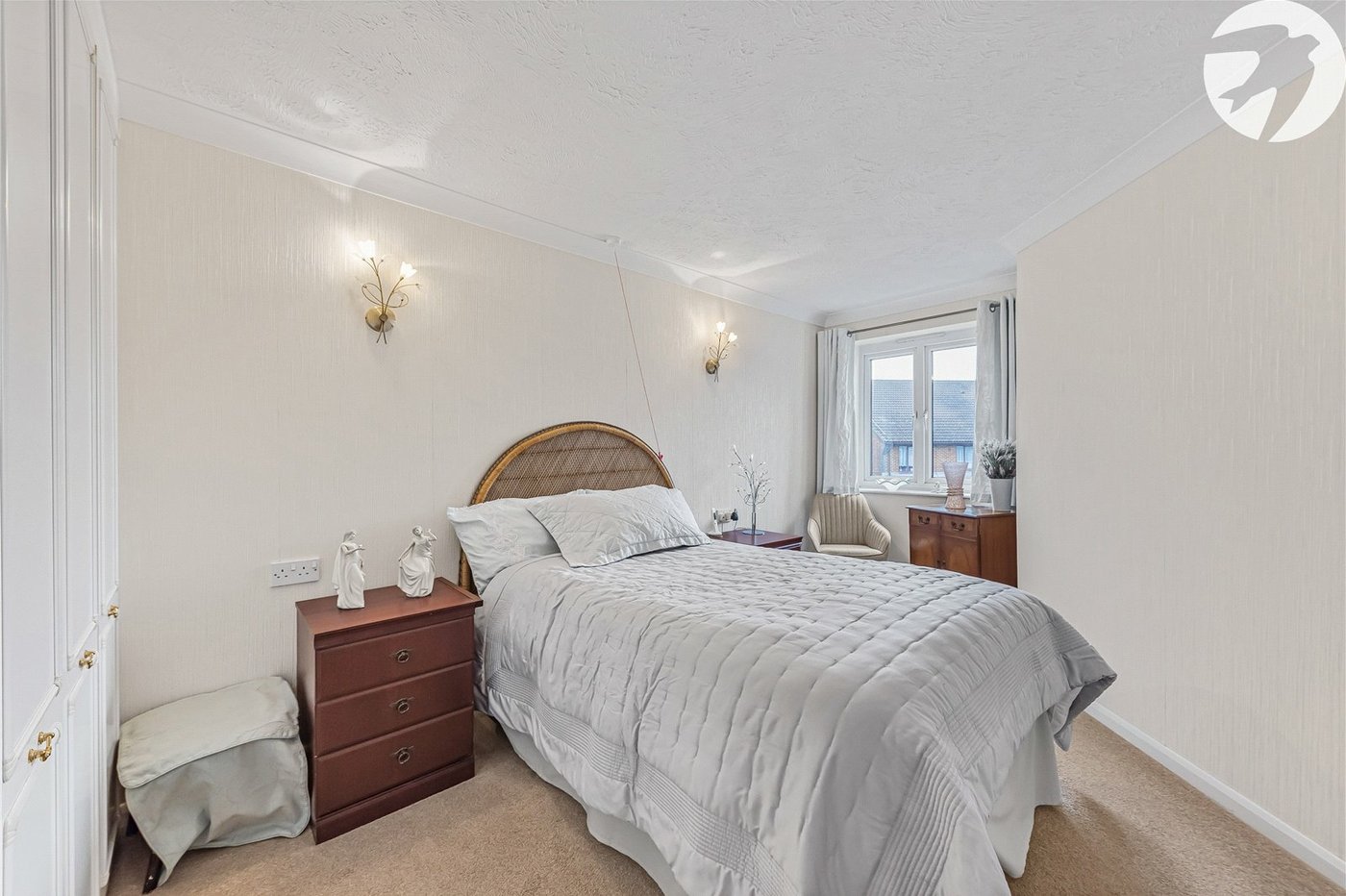 1 bedroom property for sale in Oakleigh Close | Robinson Jackson