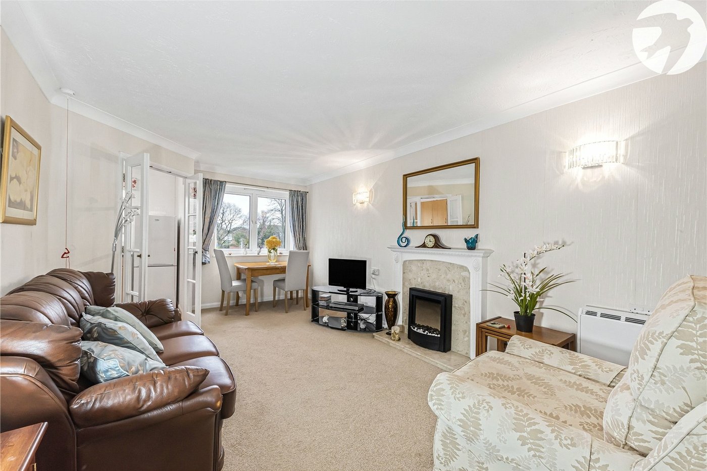 1 bedroom property for sale in Oakleigh Close | Robinson Jackson