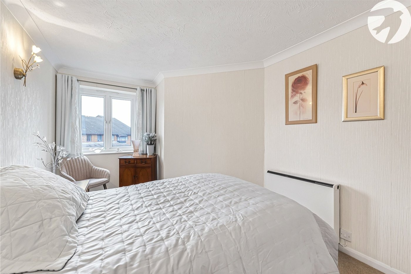 1 bedroom property for sale in Oakleigh Close | Robinson Jackson