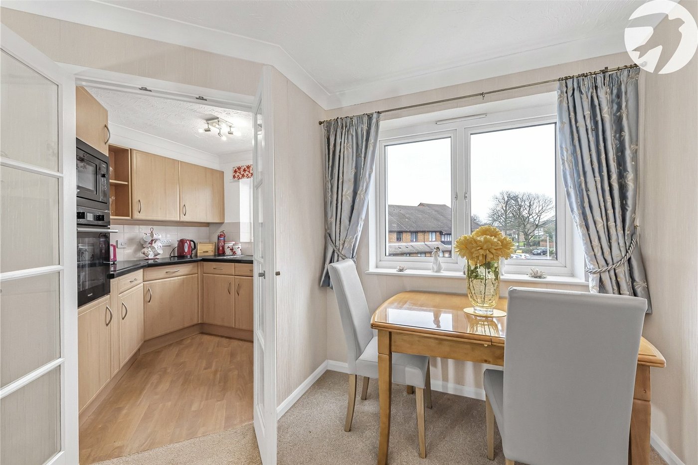 1 bedroom property for sale in Oakleigh Close | Robinson Jackson