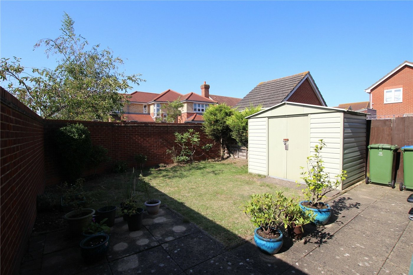 3 bedroom house for sale in London | Robinson Jackson