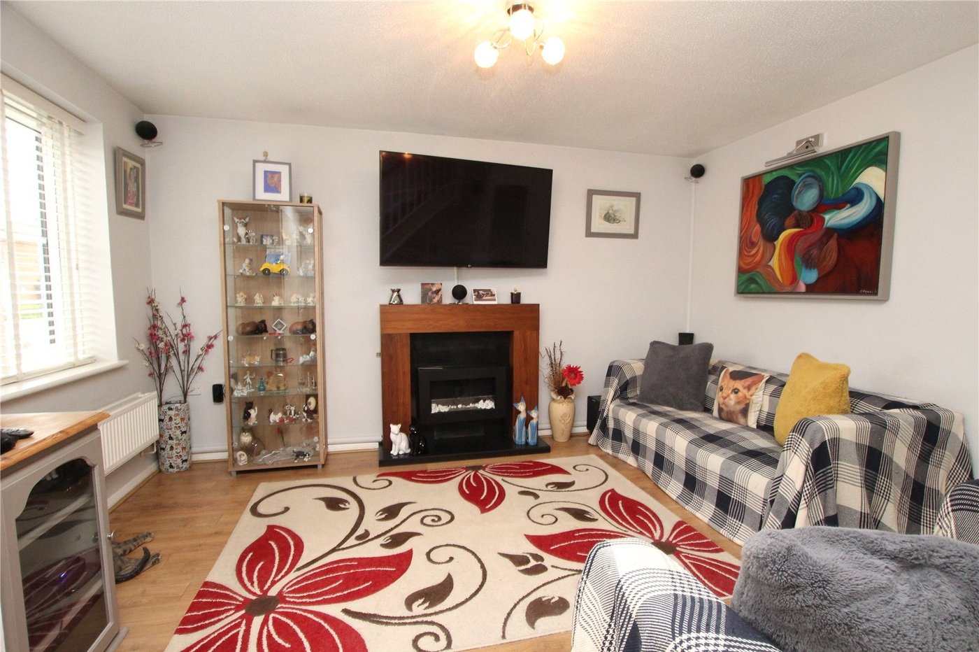 2 bedroom house for sale in West Thamesmead | Robinson Jackson