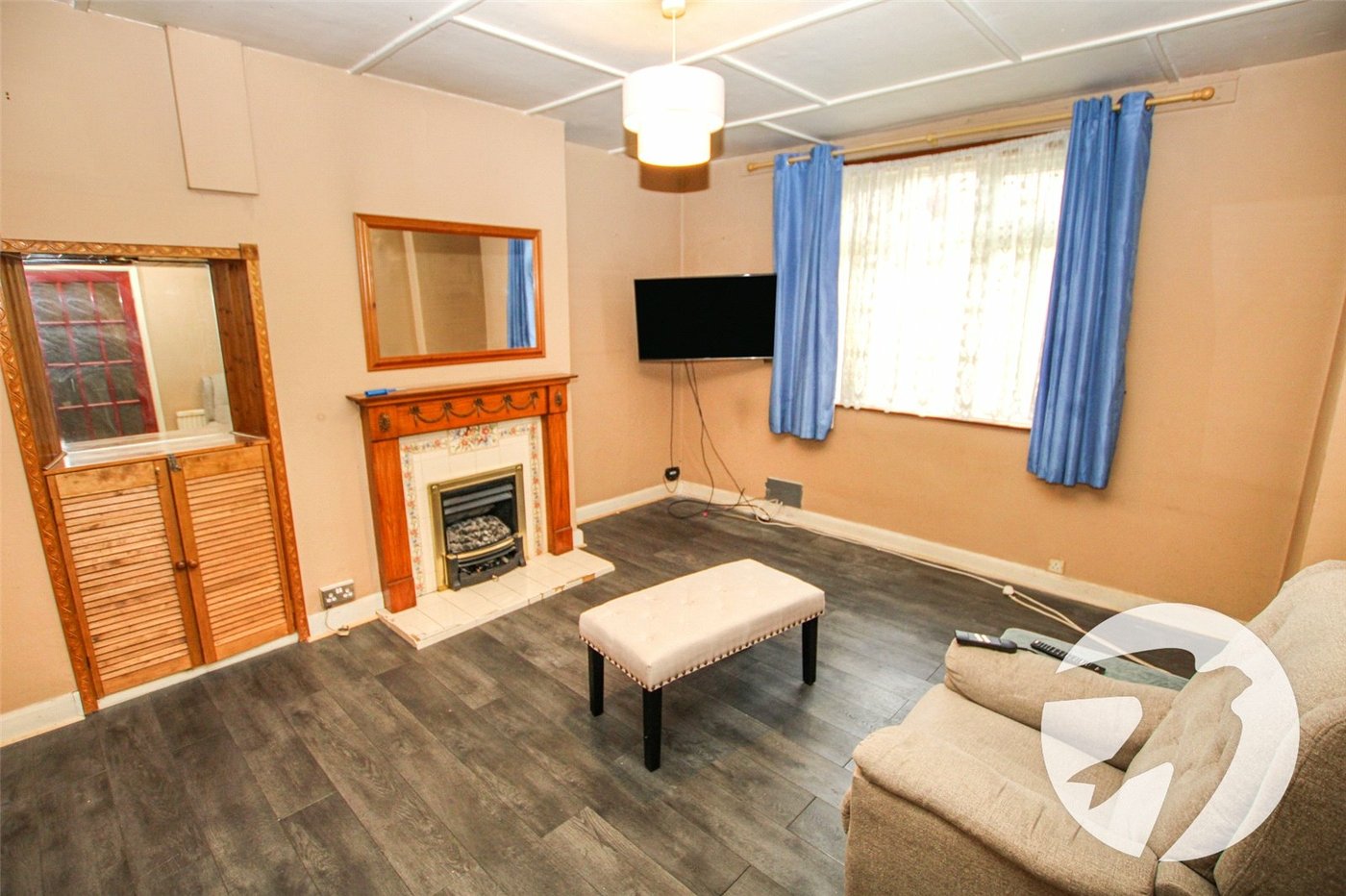 3 bedroom house for sale in London | Robinson Jackson