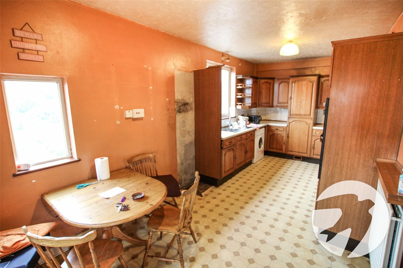 3 bedroom house for sale in London | Robinson Jackson