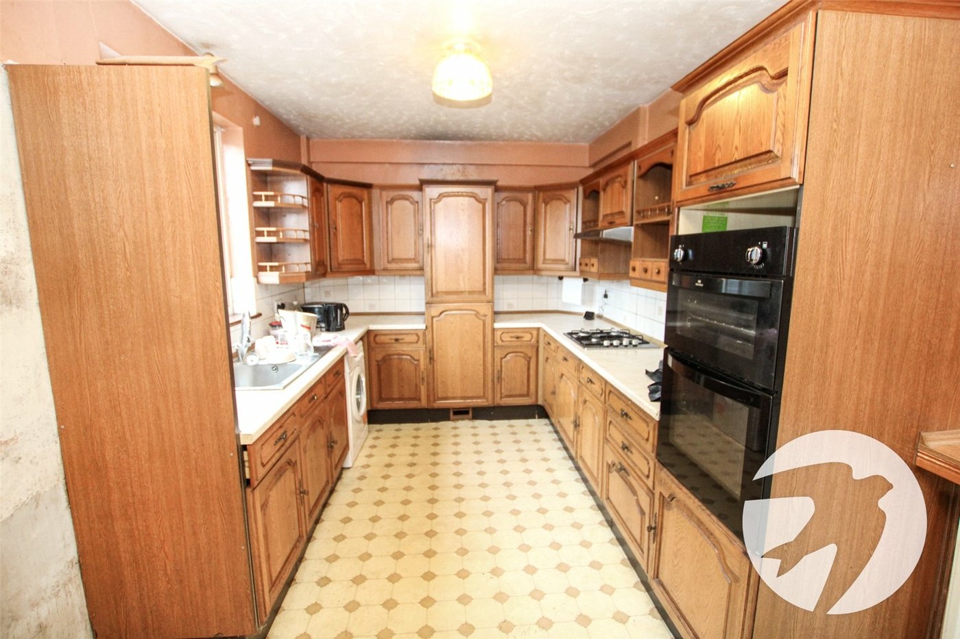 3 bedroom house for sale in London | Robinson Jackson