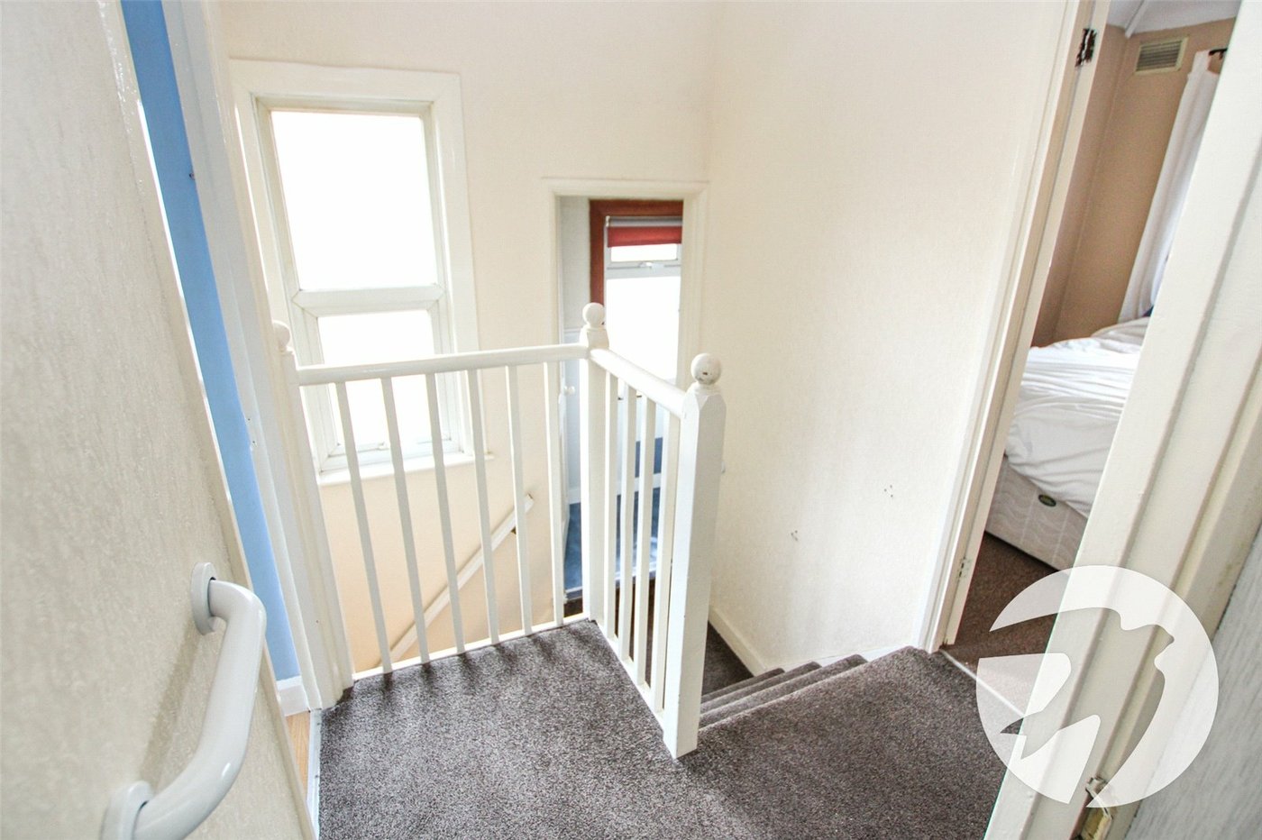 3 bedroom house for sale in London | Robinson Jackson