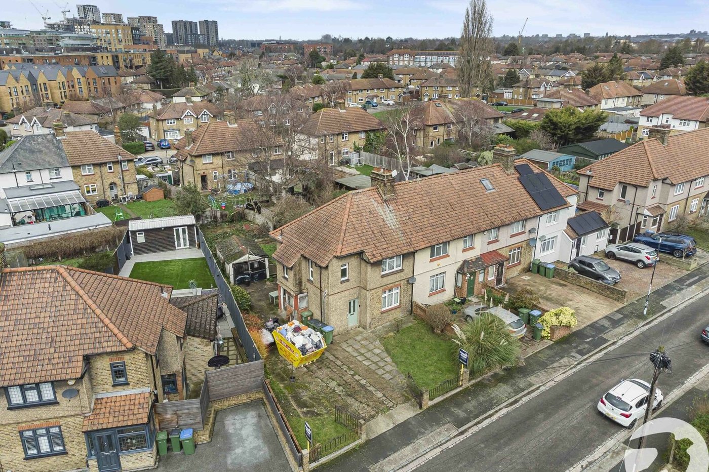 3 bedroom house for sale in London | Robinson Jackson