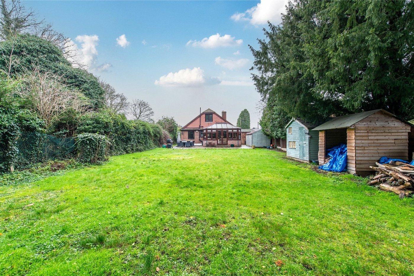 5 bedroom house for sale in New Barn | Robinson Michael & Jackson