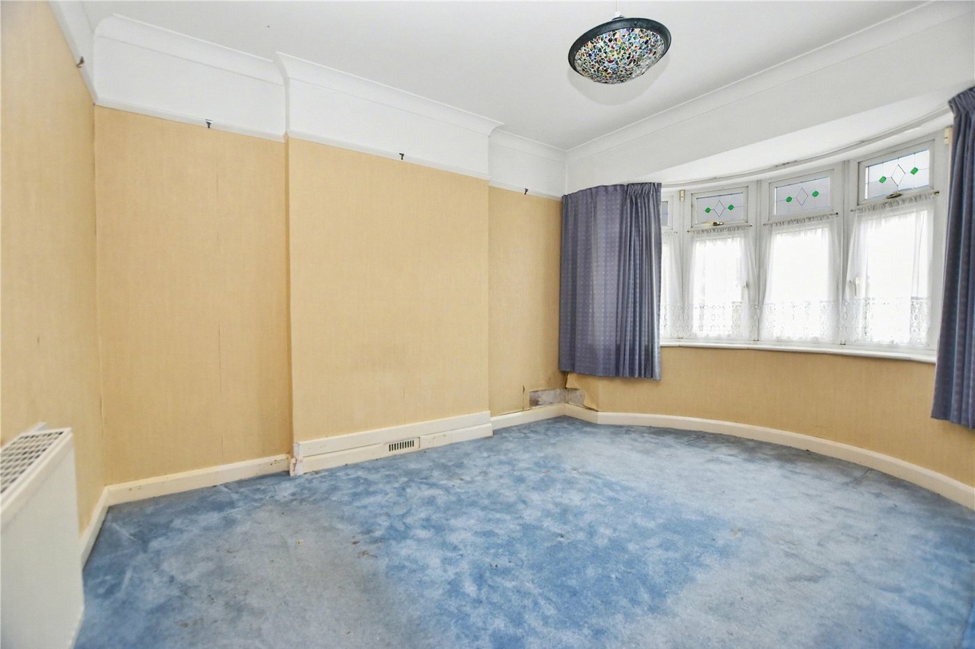 3 bedroom bungalow for sale in Bexleyheath | Robinson Jackson