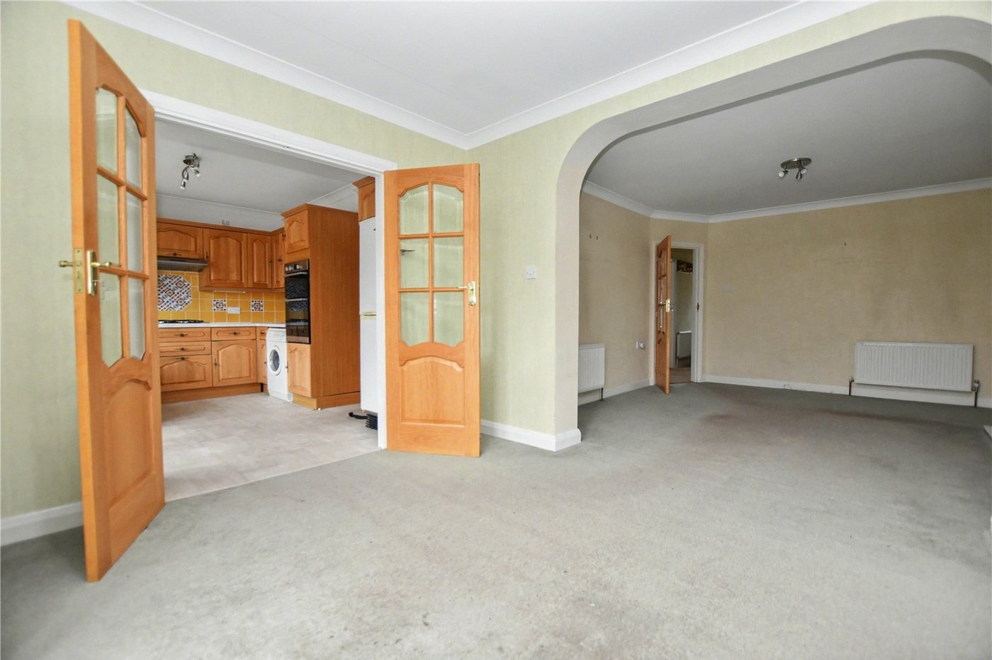 3 bedroom bungalow for sale in Bexleyheath | Robinson Jackson