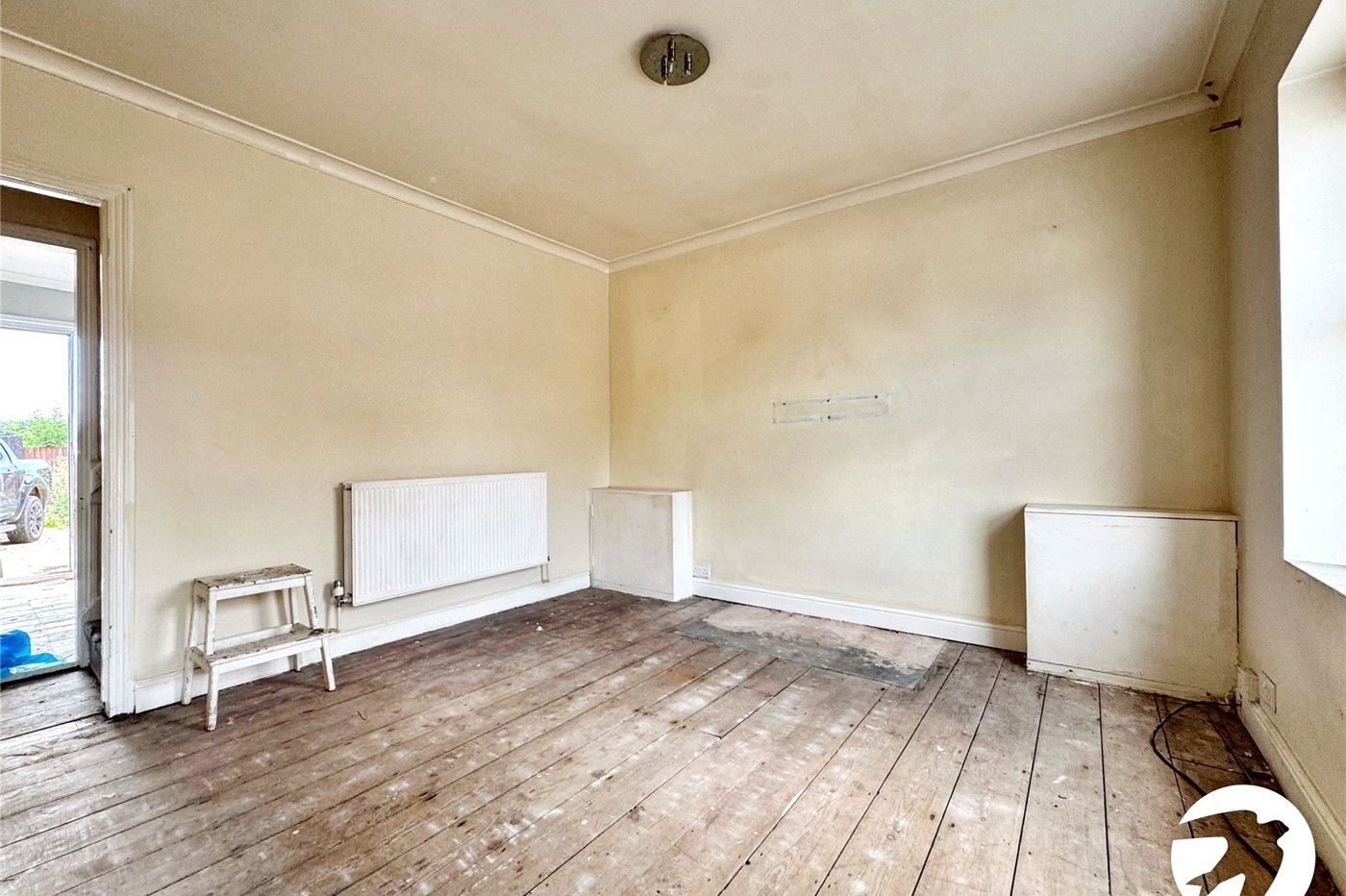 2 bedroom house for sale in Bobbing | Robinson Michael & Jackson