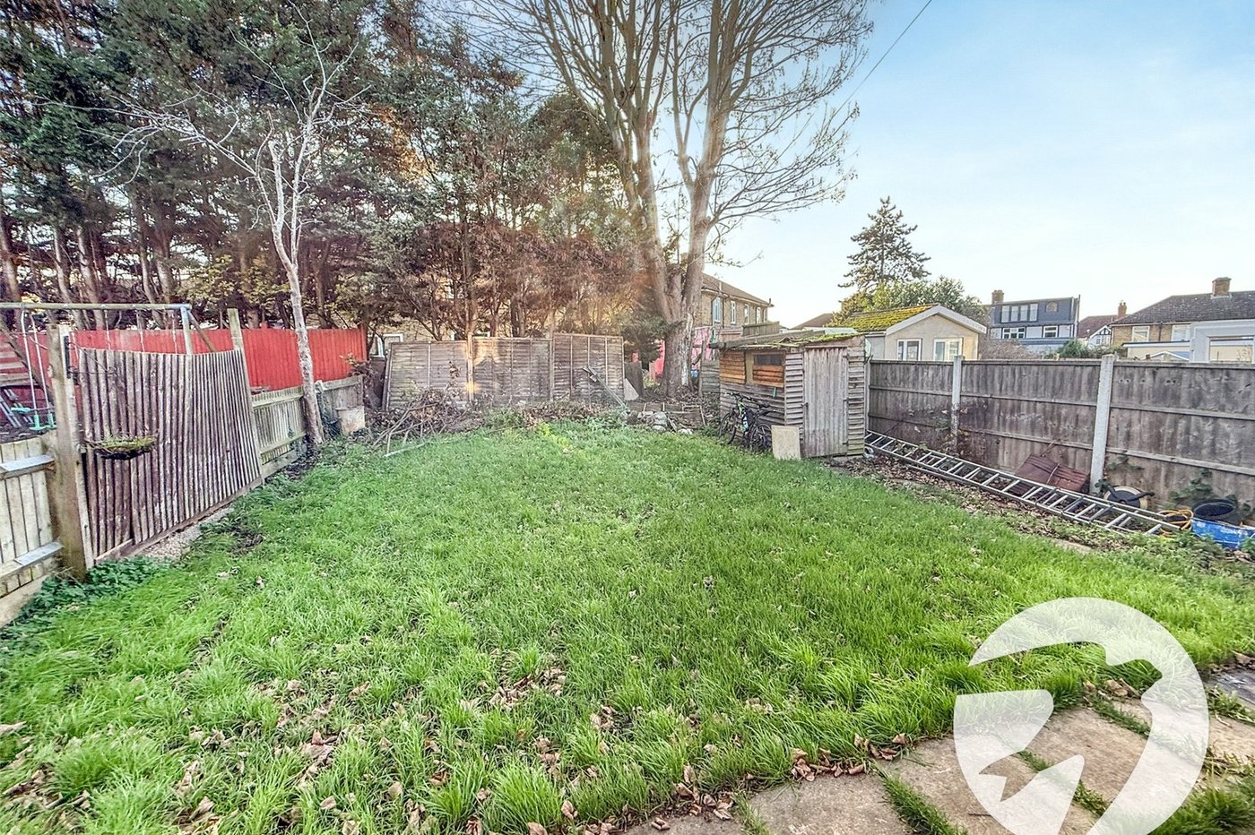 3 bedroom house for sale in London | Robinson Jackson