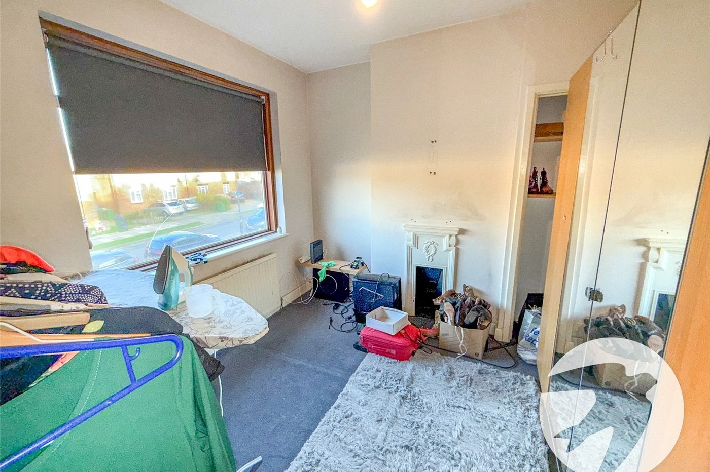 3 bedroom house for sale in London | Robinson Jackson