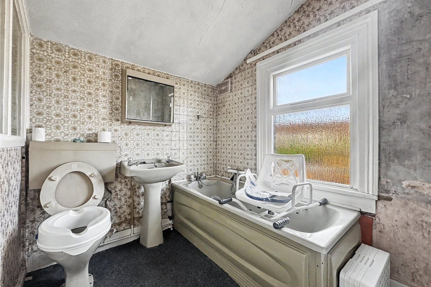 3 bedroom house for sale in Gillingham | Robinson Michael & Jackson