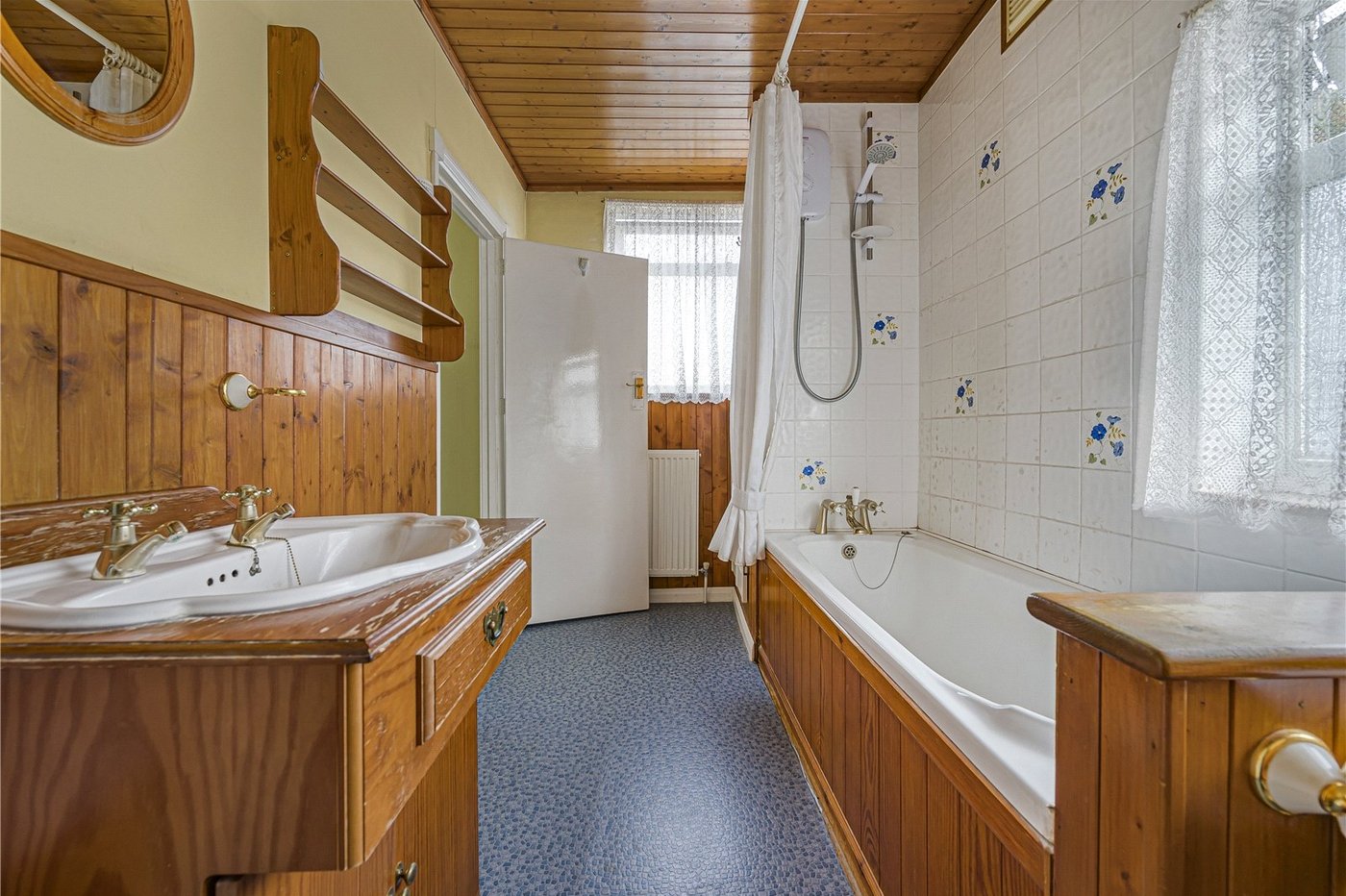2 bedroom house for sale in West Dartford | Robinson Jackson