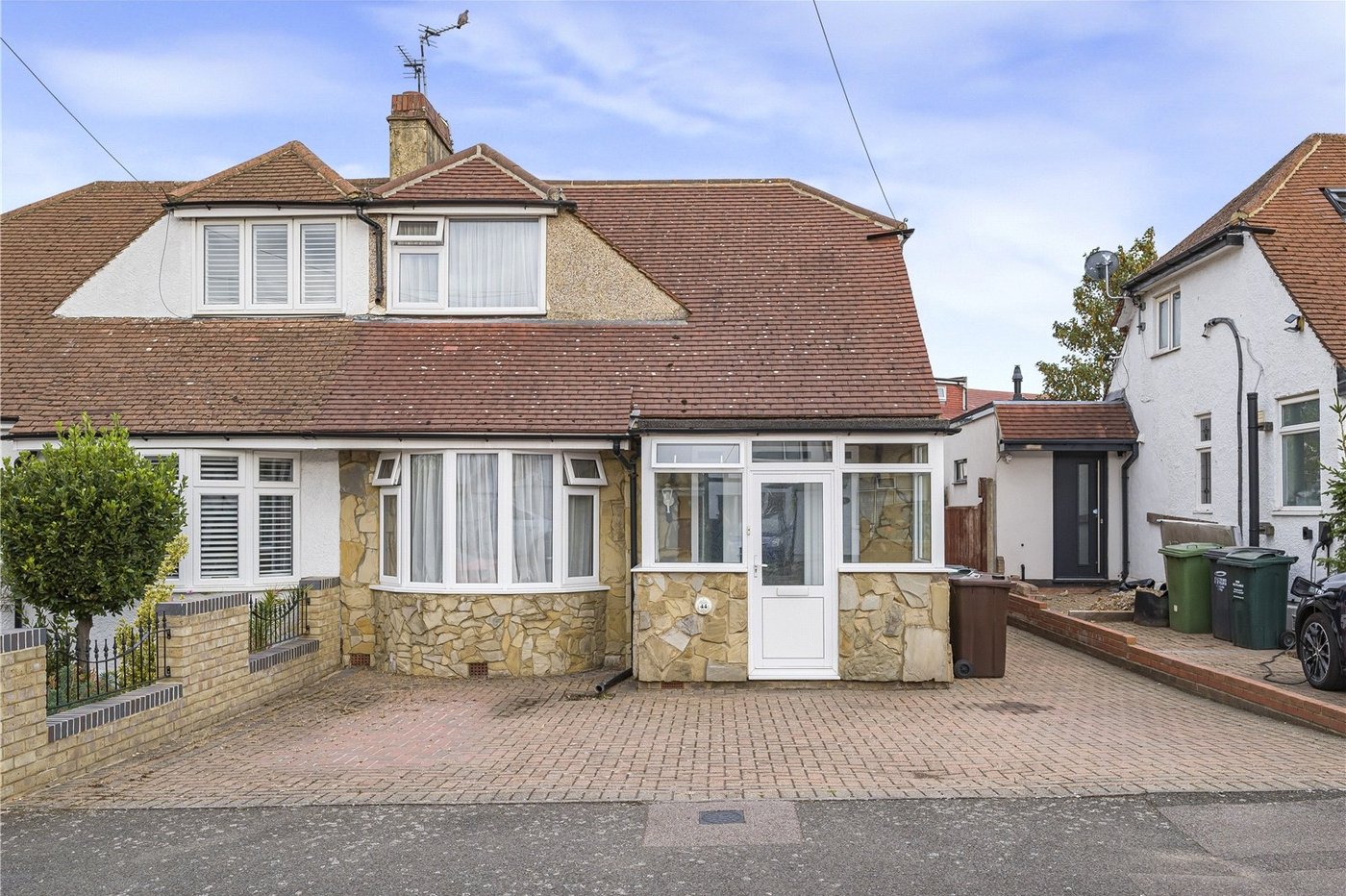 2 bedroom house for sale in West Dartford | Robinson Jackson