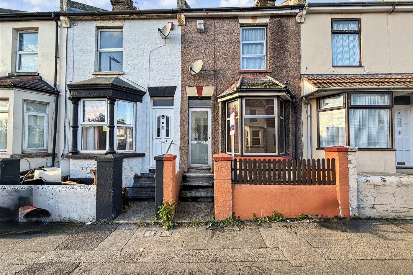 3 bedroom house for sale in Gillingham | Robinson Michael & Jackson