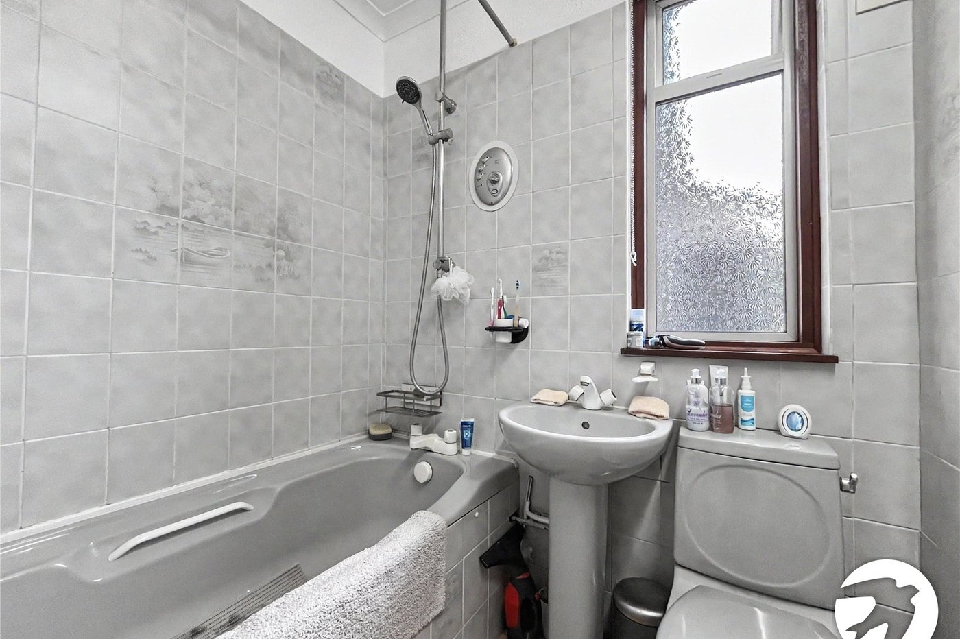 2 bedroom bungalow for sale in Walderslade | Robinson Michael & Jackson