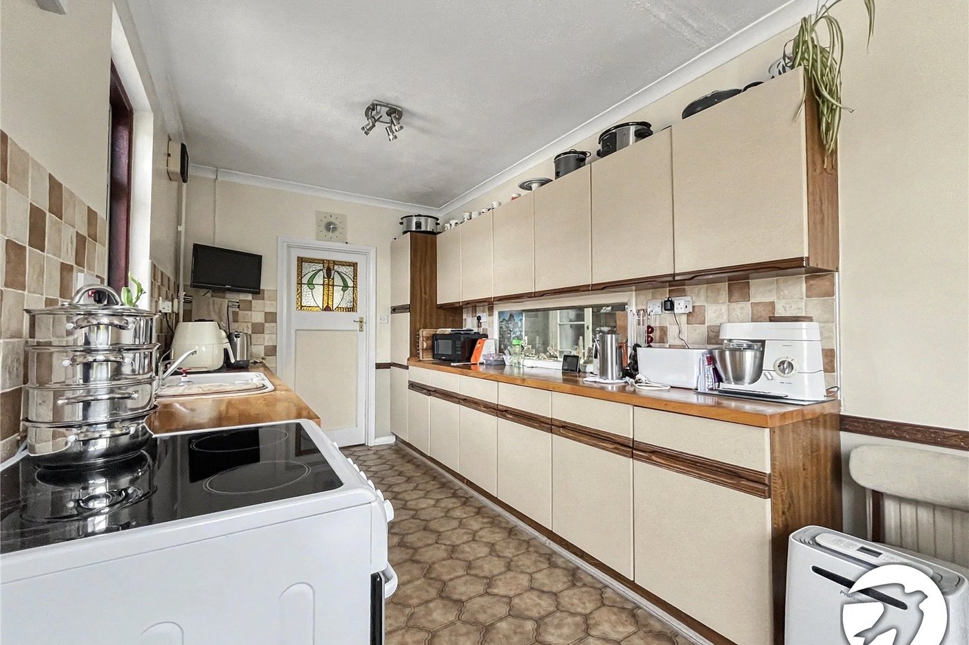 2 bedroom bungalow for sale in Walderslade | Robinson Michael & Jackson