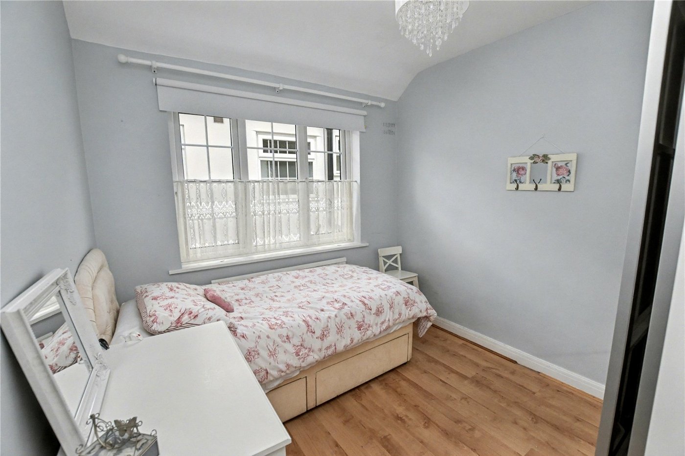 3 bedroom bungalow for sale in Bexleyheath | Robinson Jackson