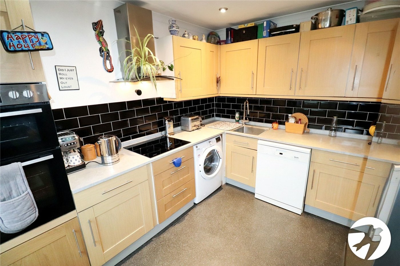 3 bedroom bungalow for sale in Bexleyheath | Robinson Jackson