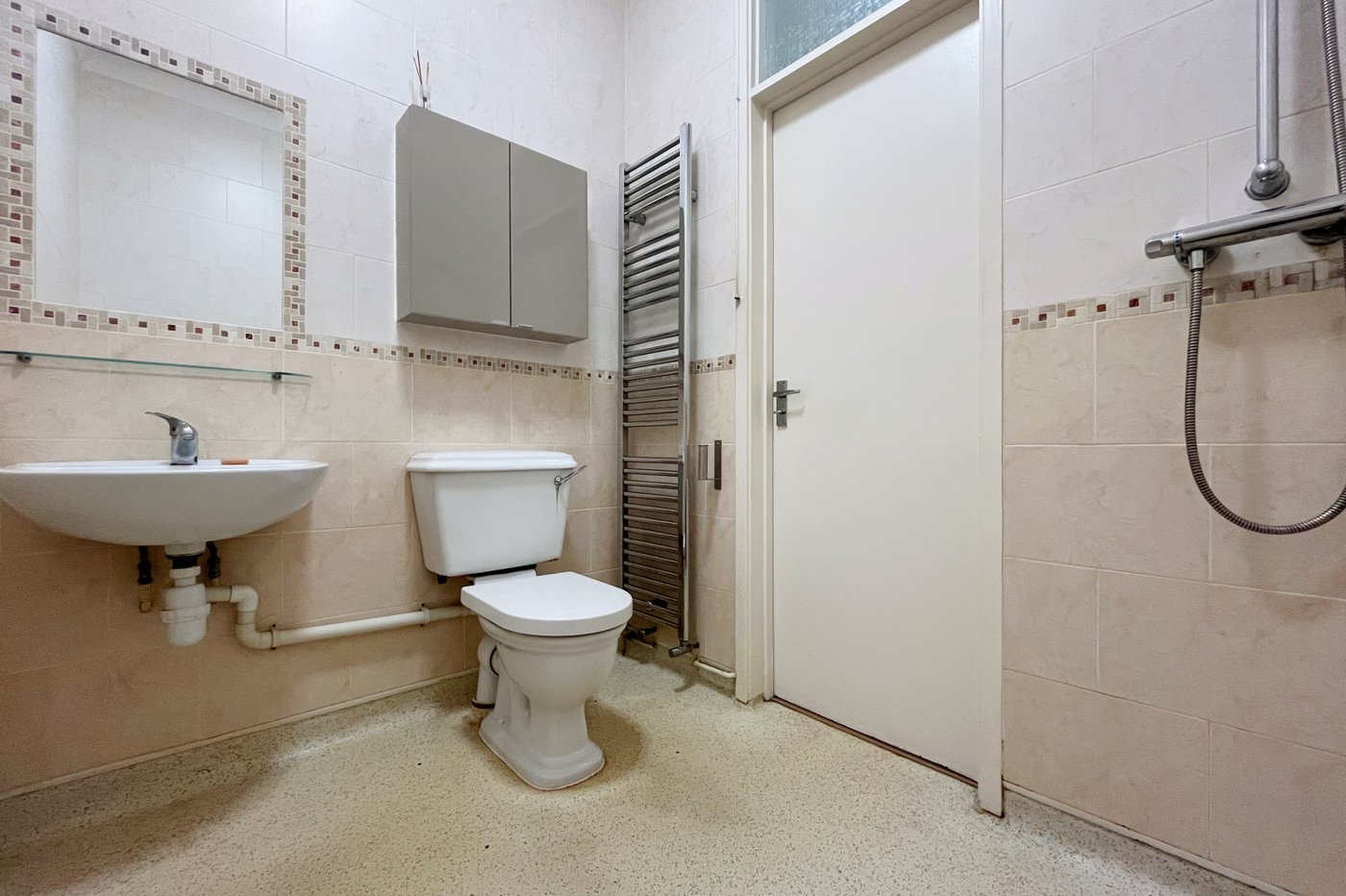 1 bedroom bungalow for sale in Gillingham | Robinson Michael & Jackson