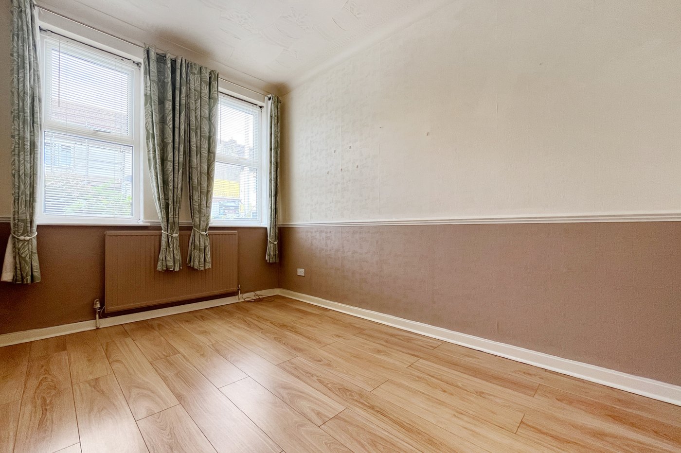 1 bedroom bungalow for sale in Gillingham | Robinson Michael & Jackson