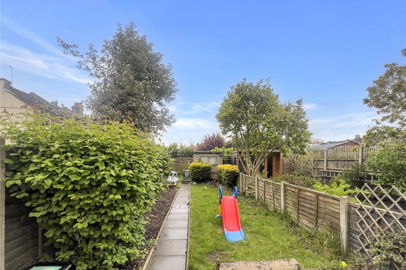 2 bedroom house for sale in Plumstead Common | Robinson Jackson