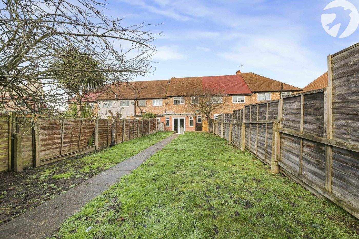 3 bedroom house for sale in London | Robinson Jackson