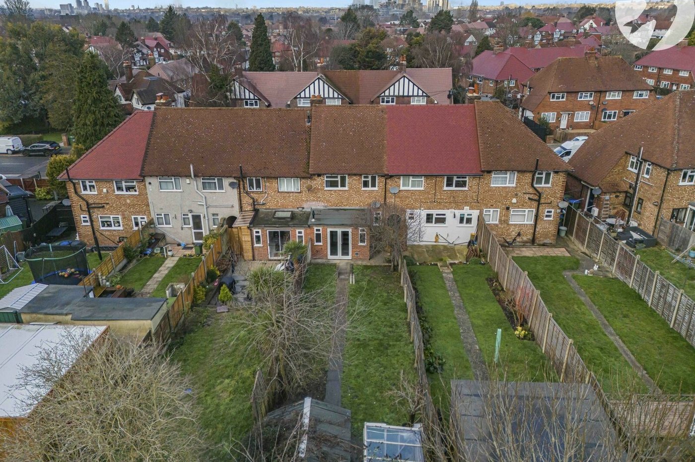 3 bedroom house for sale in London | Robinson Jackson