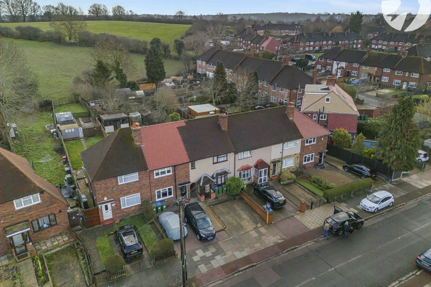 3 bedroom house for sale in London | Robinson Jackson