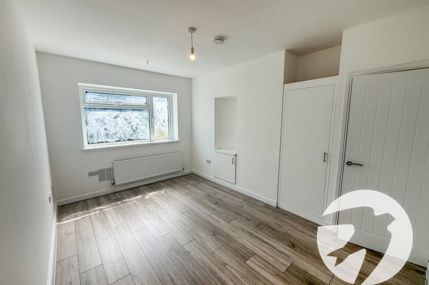 2 bedroom property for sale in London | Robinson Jackson
