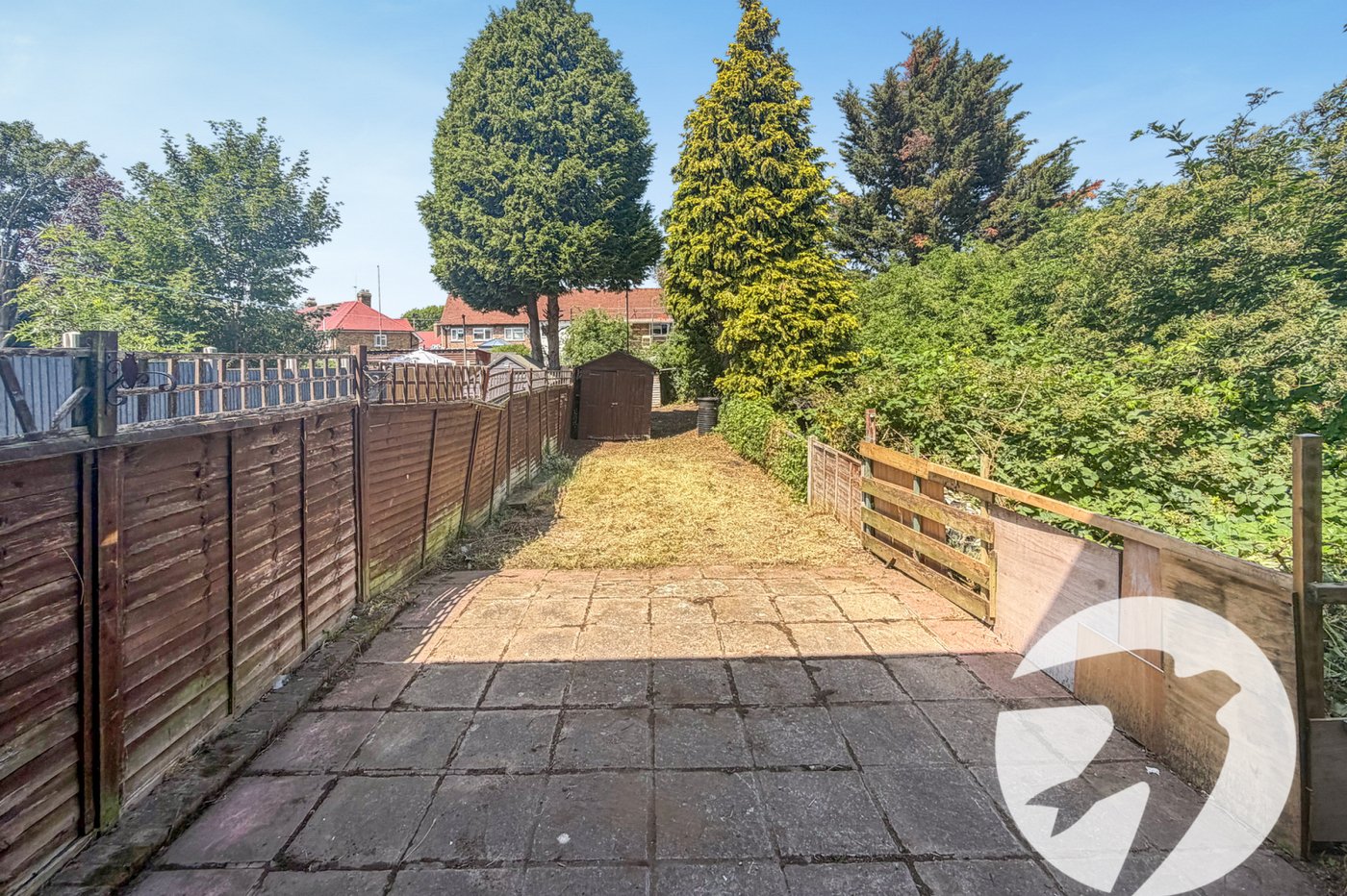 2 bedroom property for sale in London | Robinson Jackson