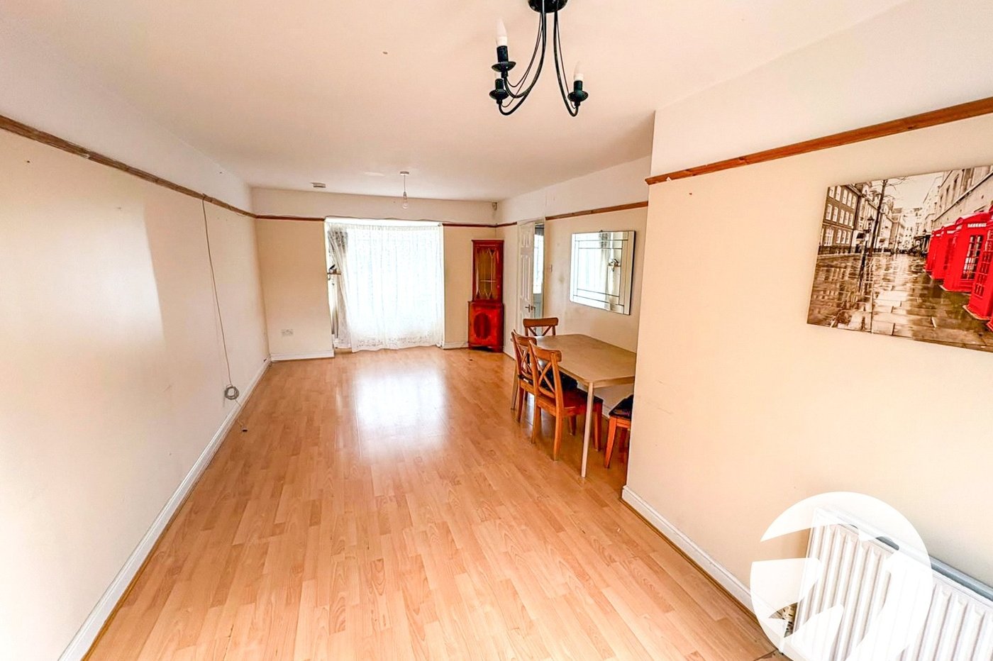 3 bedroom house for sale in London | Robinson Jackson