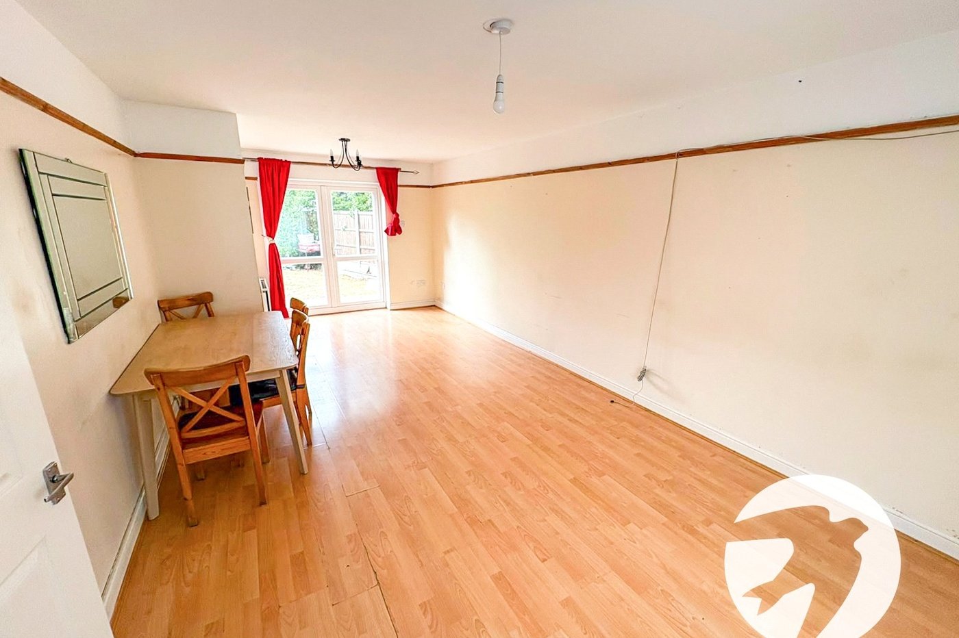 3 bedroom house for sale in London | Robinson Jackson