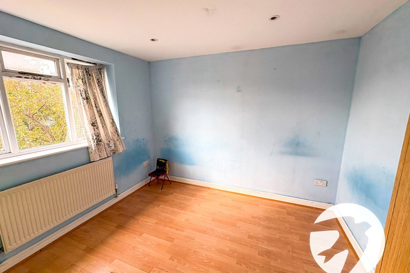 3 bedroom house for sale in London | Robinson Jackson