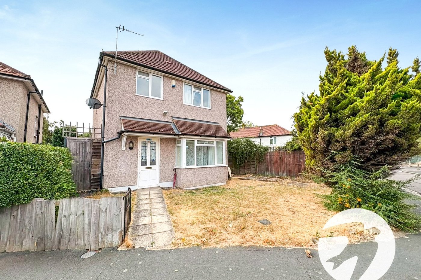 3 bedroom house for sale in London | Robinson Jackson