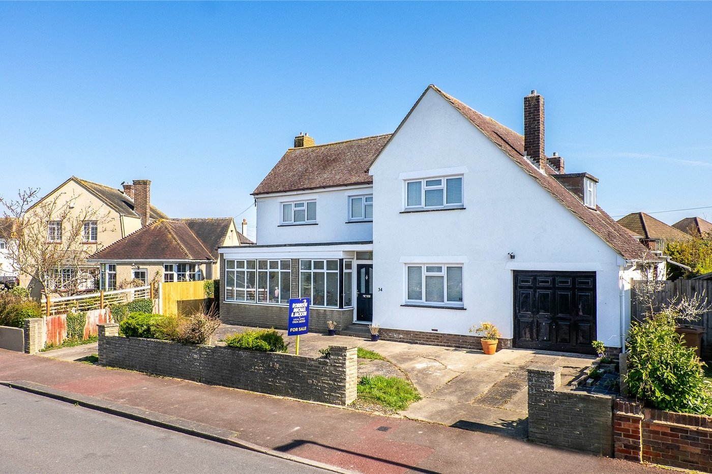 4 bedroom house for sale in Darland | Robinson Michael & Jackson