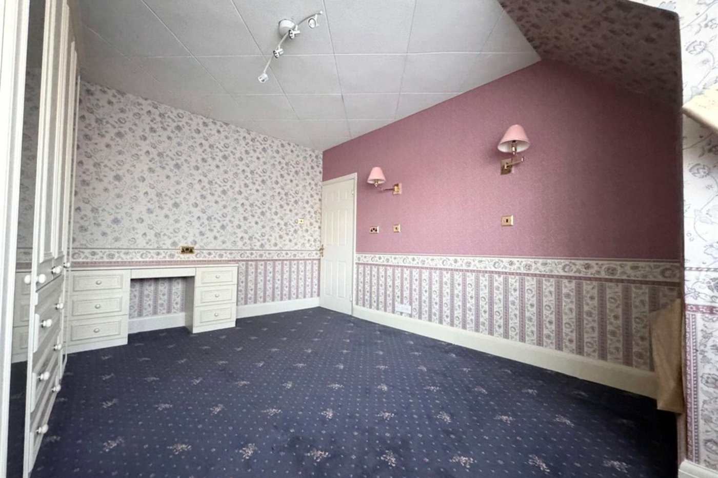 3 bedroom house for sale in Petts Wood | Robinson Jackson