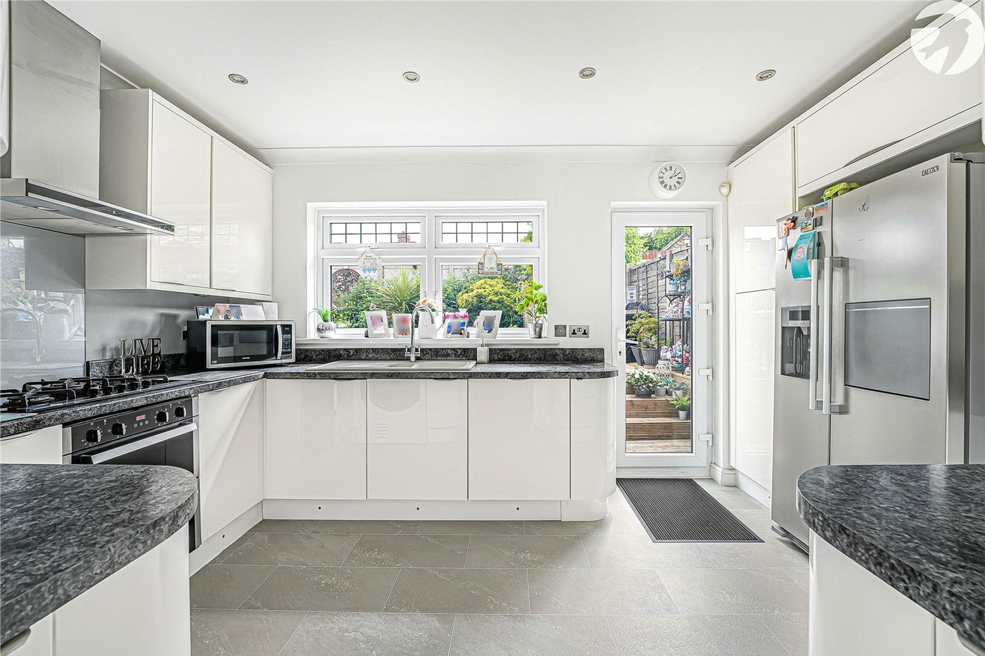 3 bedroom house for sale in West Dartford | Robinson Jackson