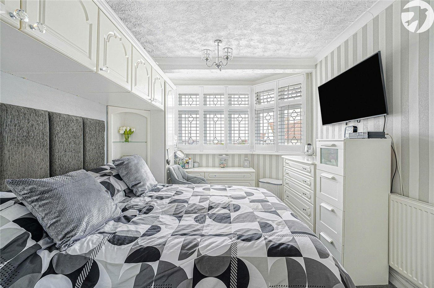 3 bedroom house for sale in West Dartford | Robinson Jackson