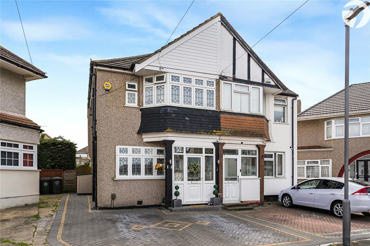 3 bedroom house for sale in West Dartford | Robinson Jackson
