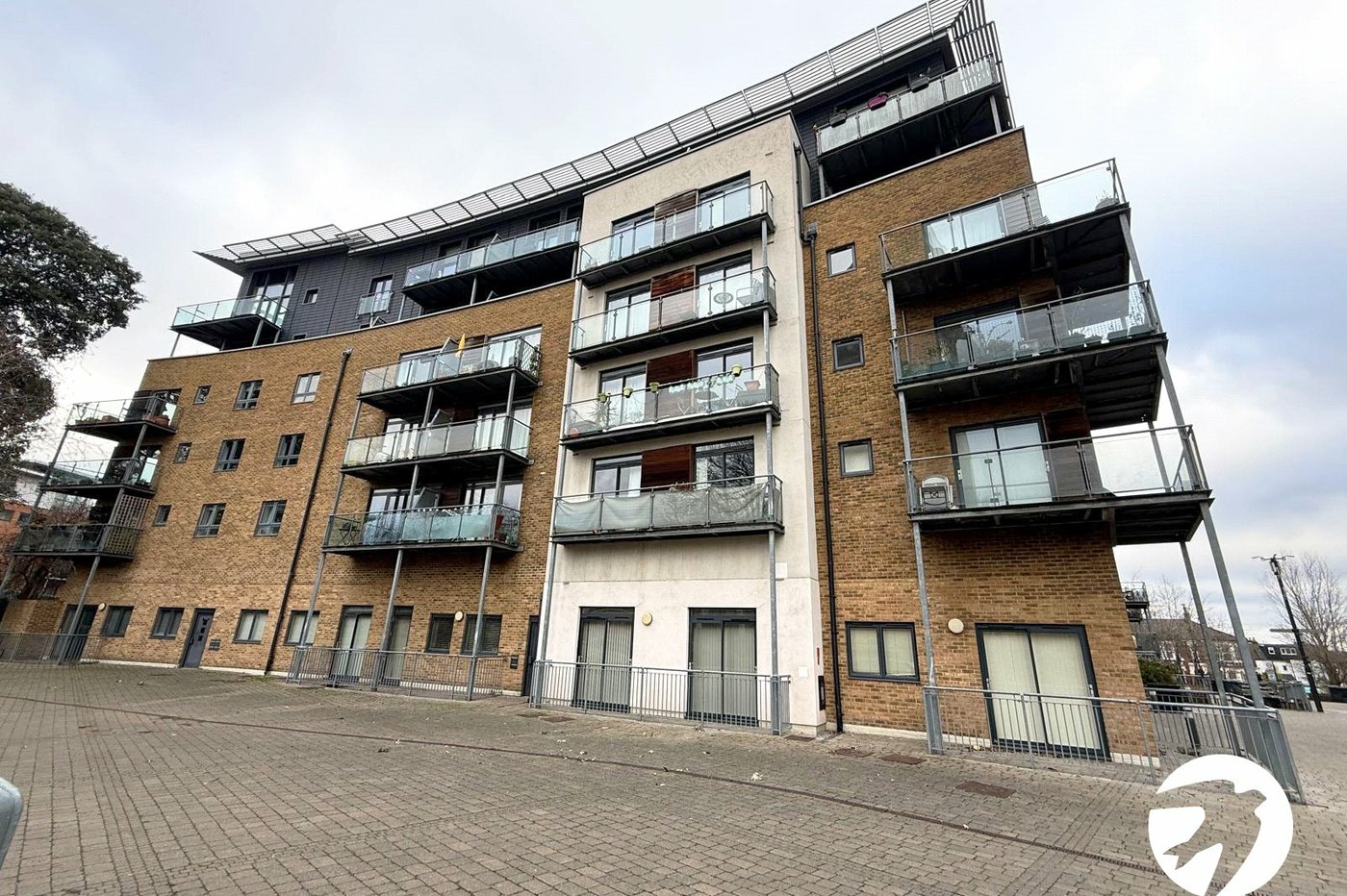 2 bedroom property for sale in Hither Green Lane | Robinson Jackson